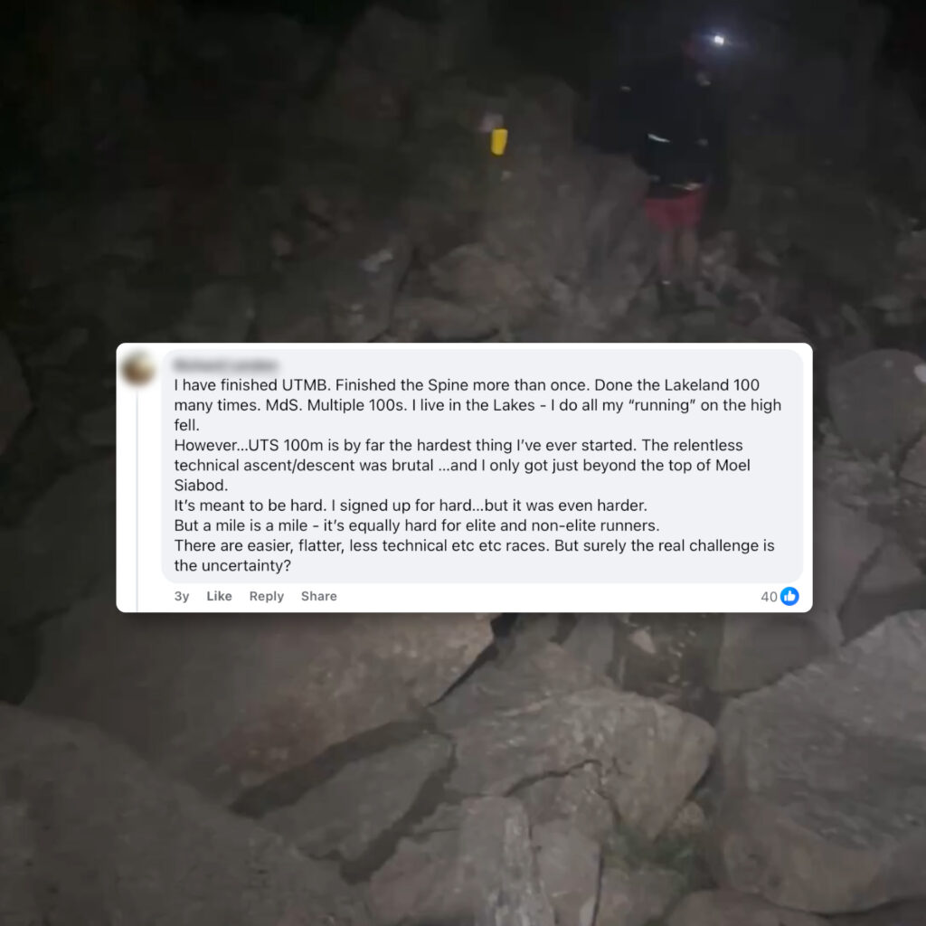 Løber med pandelampe på klipper i mørke ved Ultra Trail Snowdonia med en kommentar om, at løbets tekniske stigninger, nedløb og usikkerhed gør det usædvanligt krævende.